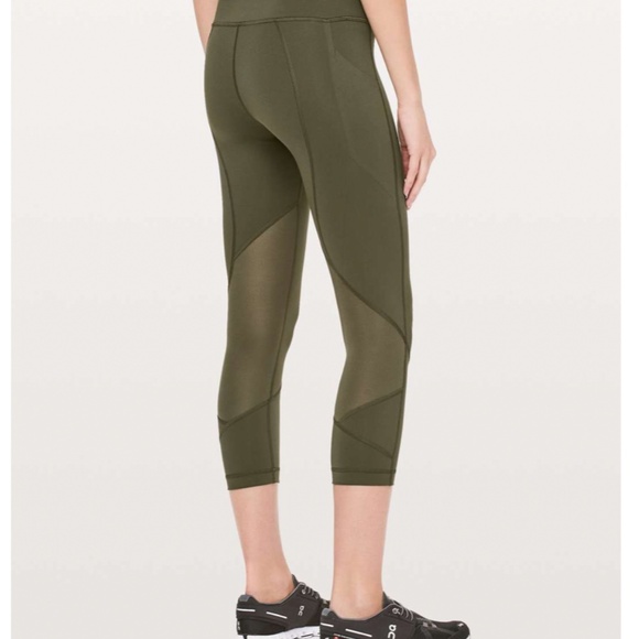 Lululemon Pace Rival High-Rise Crop 22" Inseam in Dark Green Size 6 - Picture 1 of 6